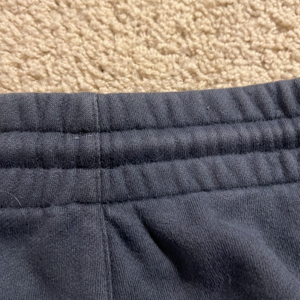 Aritzia Tna Fleece Shorts - Picture 9 of 14